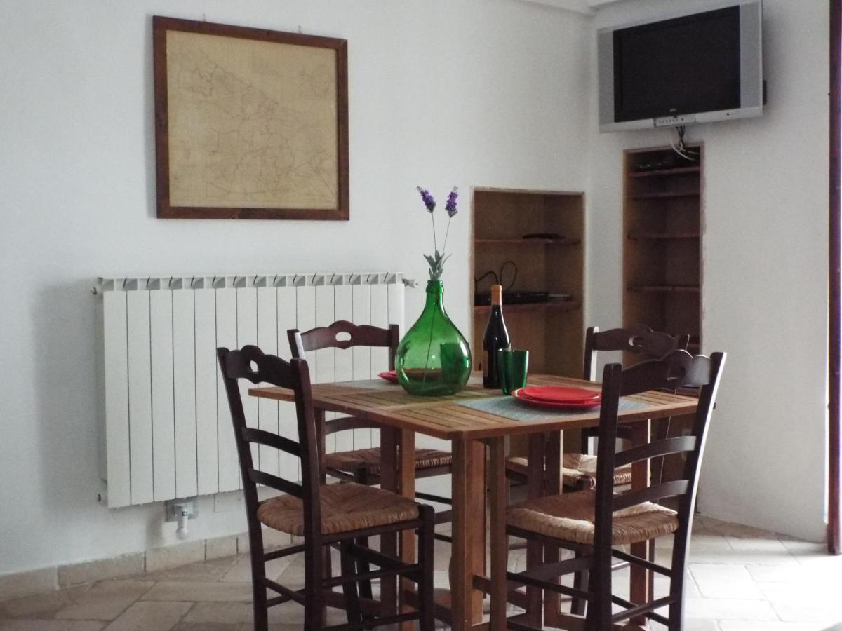 אוסטוני Elda Guest House מראה חיצוני תמונה