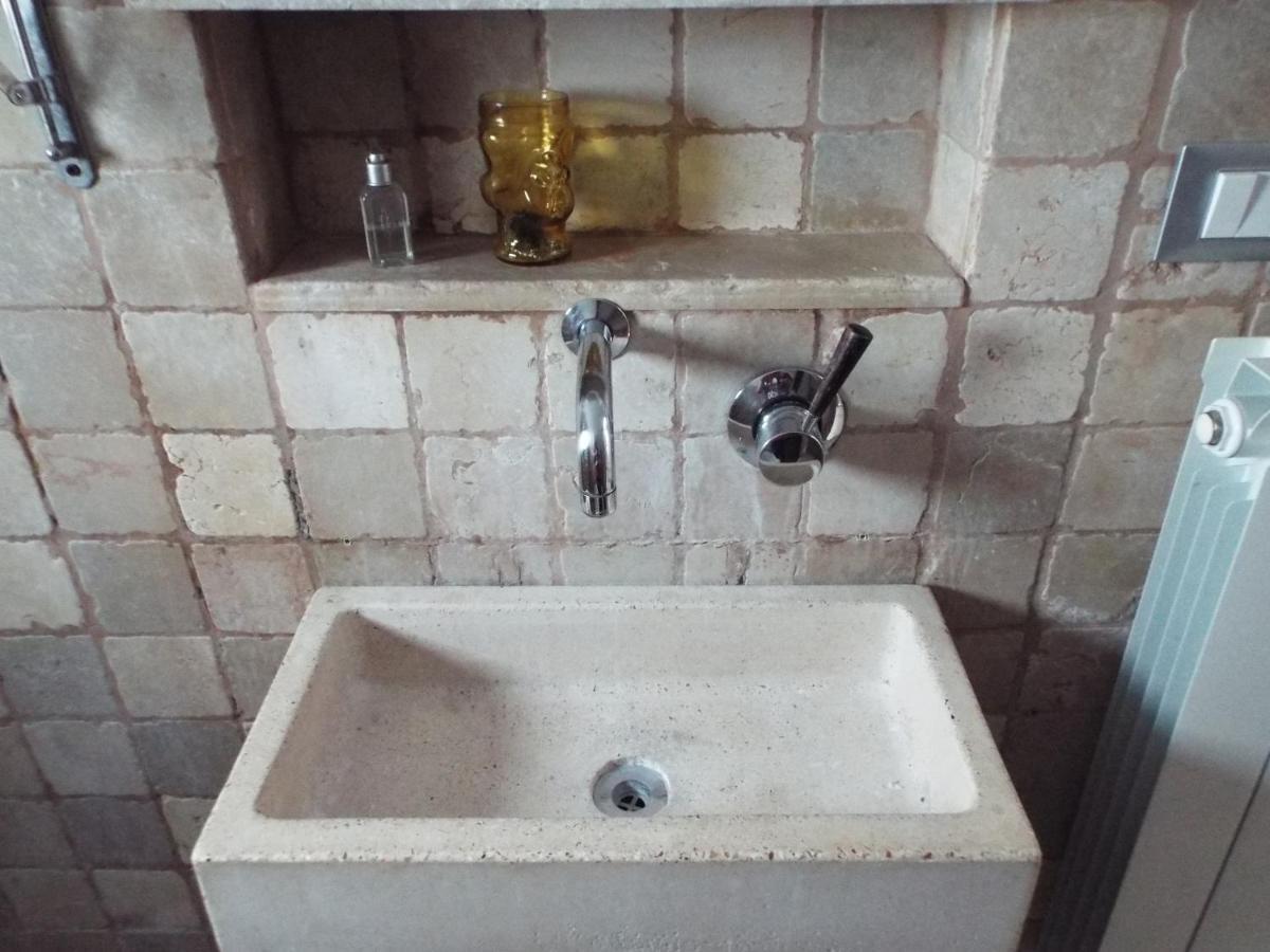 אוסטוני Elda Guest House מראה חיצוני תמונה